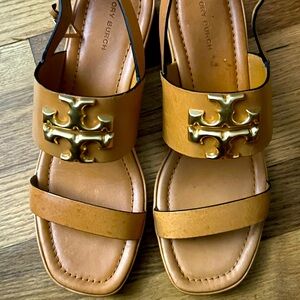Tory Burch Miller Leather Heeled Sandal Large T inGold.